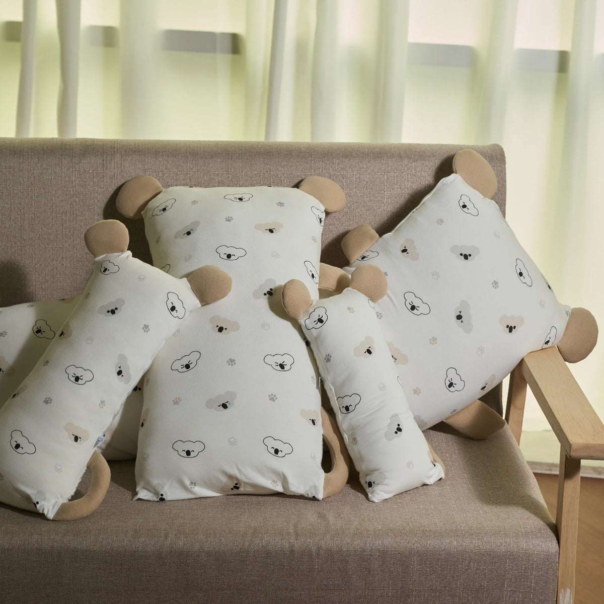 NEW HugHug Pillow (Medium) Koala Cozy Taupe (17x39cm)